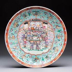 A large Chinese famille rose dish with narrative design, Jiaqing mark, 20th C. — photo 1
