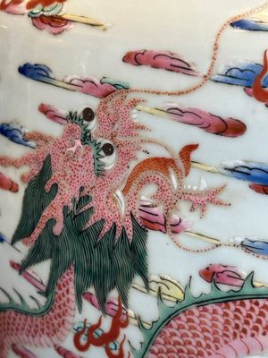 A large Chinese famille rose 'dragon' 'hu' vase, 19/20th C. — photo 16