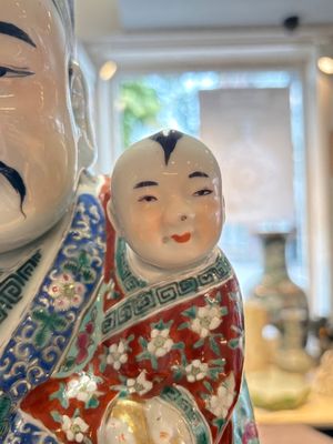 A large Chinese famille rose figure of Fu Xing, Zhu Mao Ji Zao 朱茂記造 mark, Republic — photo 10