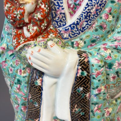 A large Chinese famille rose figure of Fu Xing — photo 4