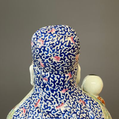 A large Chinese famille rose figure of Fu Xing — photo 16