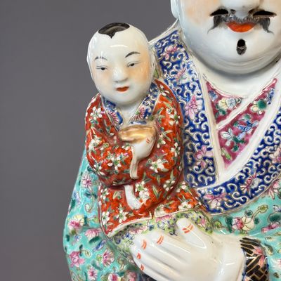 A large Chinese famille rose figure of Fu Xing — photo 3