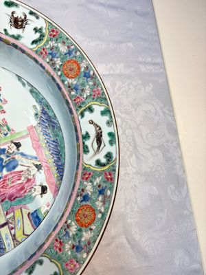 A large Chinese famille rose 'General Yang' basin, Yongzheng — photo 17