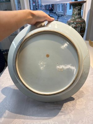 A large Chinese famille rose 'General Yang' basin, Yongzheng — photo 19