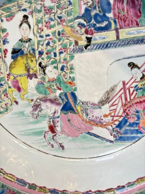 A large Chinese famille rose 'General Yang' basin, Yongzheng — photo 3
