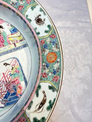 A large Chinese famille rose 'General Yang' basin, Yongzheng — photo 8