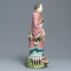 A large Chinese famille rose group of a boy on a crab, 19th C. — photo 4