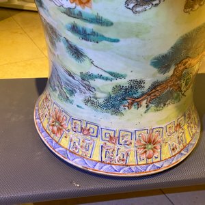 A large Chinese famille rose 'immortals' vase, Republic — 照片 49