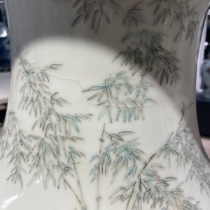 A large Chinese famille rose 'immortals' vase, Republic — 照片 50