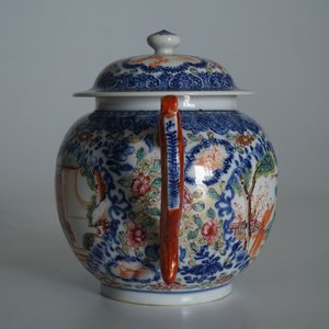 A large Chinese famille rose mandarin teapot, Qianlong — 照片 9