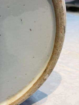 A large Chinese famille rose 'Millefleurs' baluster vase and cover, Yongzheng mark, Republic — foto 11