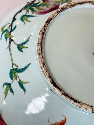 A large Chinese famille rose 'Nine Peaches' dish, Qianlong mark, 20th C. — photo 14