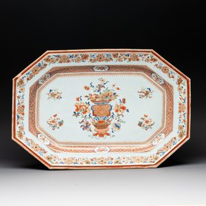 A large Chinese famille rose octagonal 'flower basket' dish, Yongzheng/Qianlong — photo 1
