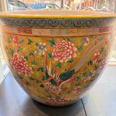 A large Chinese famille rose 'Phoenixes and Peonies' fish bowl for the Straits or Peranakan market — photo 6