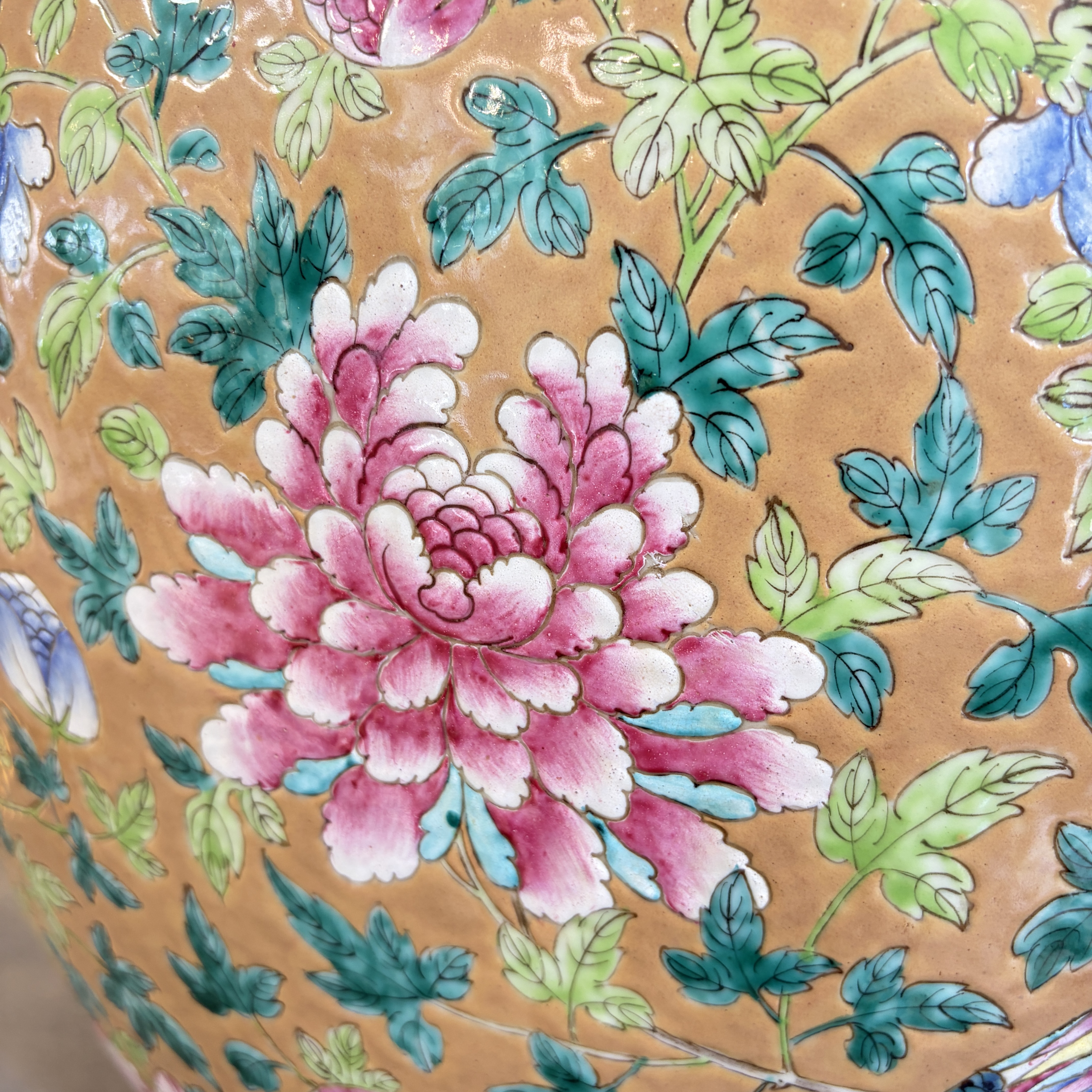 A large Chinese famille rose 'Phoenixes and Peonies' fish bowl for the Straits or Peranakan market — photo 30