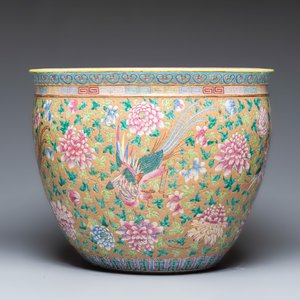 A large Chinese famille rose 'Phoenixes and Peonies' fish bowl for the Straits or Peranakan market — photo 3