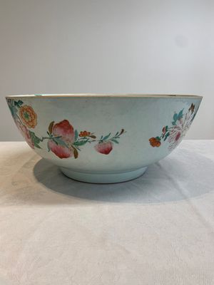 A large Chinese famille rose punch bowl with flowering and fruiting branches, Qianlong — foto 5