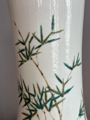 A large Chinese famille rose 'quails and chrysanthemum' 'tianqiu ping' vase, Qianlong mark, 19th C. — photo 8