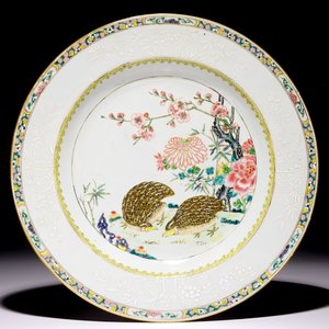 A large Chinese famille rose quails charger, Yongzheng — 照片 1