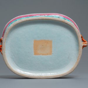 A large Chinese famille rose reticulated two-handled basket, Qianlong — photo 7