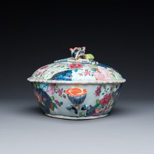 A large Chinese famille rose 'tobacco leaf' tureen and cover on stand, Qianlong — 照片 5