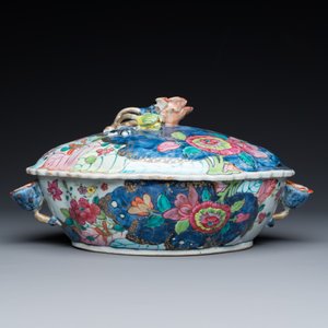 A large Chinese famille rose 'tobacco leaf' tureen and cover on stand, Qianlong — 照片 6
