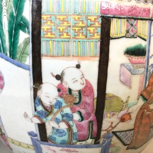 A large Chinese famille rose vase, 19th C. — photo 28