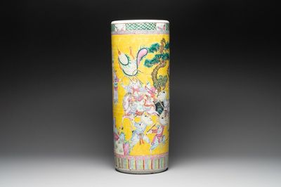 A large Chinese famille rose 'warriors on horseback' cylindrical vase, 19th C.