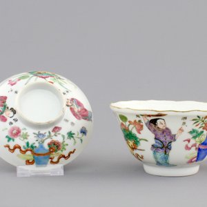 A large Chinese famille rose “Wu Shuang Pu” bowl, cover and saucer, Daoguang, 19th C. — 照片 6