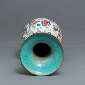 A large Chinese famille rose 'Wu Shuang Pu' vase, 19th C. — photo 5