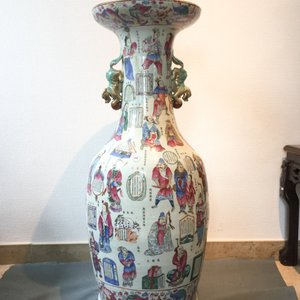 A large Chinese famille rose 'Wu Shuang Pu' vase, 19th C. — photo 8