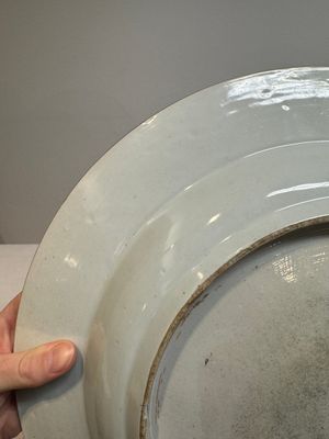 A large Chinese famille verte armorial 'Provinces' dish with the arms of Henegouw, Kangxi — photo 22