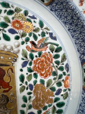 A large Chinese famille verte armorial 'Provinces' dish with the arms of Henegouw, Kangxi — photo 6