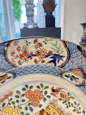 A large Chinese famille verte armorial 'Provinces' dish with the arms of Namur, Kangxi, ca. 1720 — 照片 8