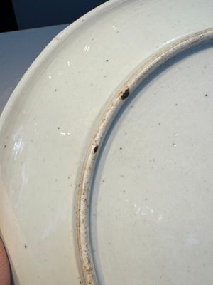 A large Chinese famille verte 'Banquet' dish, lingzhi mark, Kangxi — photo 12