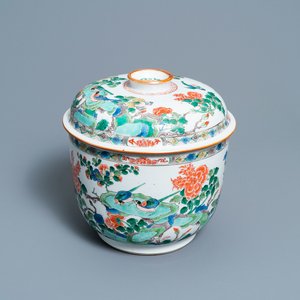 A large Chinese famille verte covered bowl, Kangxi — photo 1