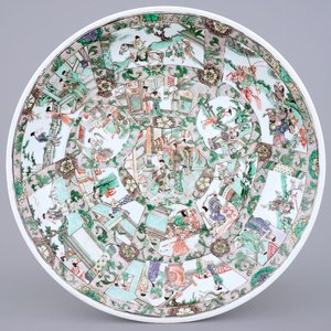 A large Chinese famille verte dish: Romance of the Western Chamber, Kangxi — 照片 1