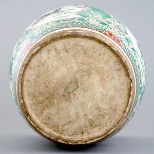 A large Chinese famille verte fish bowl with mythological animals, 19th C. — 照片 10