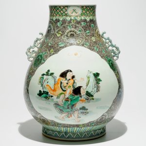 A large Chinese famille verte "HeHe Er Xian" hu vase, 19/20th C. — photo 3