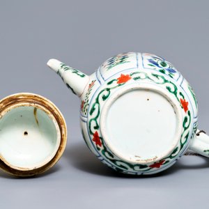 A large Chinese famille verte melon-shaped teapot and cover, Kangxi — 照片 7