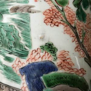 A large Chinese famille verte phoenix-tail vase with figurative design around, Kangxi — photo 27