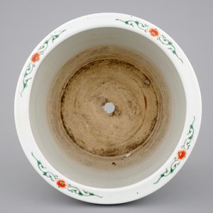 A large Chinese famille verte porcelain jardiniere with phoenix birds, 19th C. — photo 5
