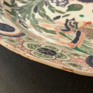 A large Chinese famille verte qilin and phoenix charger, Kangxi — photo 10