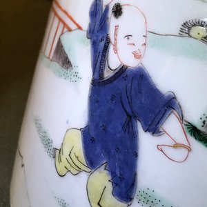 A large Chinese famille verte teapot or ewer, Kangxi — photo 15