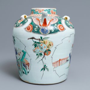 A large Chinese famille verte teapot or ewer, Kangxi — photo 2