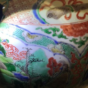 A large Chinese famille verte vase and cover with figures in fluvial landscapes, Kangxi — photo 29