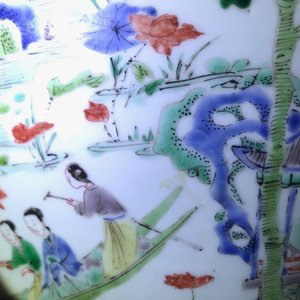 A large Chinese famille verte vase and cover with figures in fluvial landscapes, Kangxi — photo 35