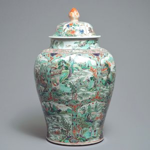 A large Chinese famille verte vase and cover with figures in fluvial landscapes, Kangxi — photo 3
