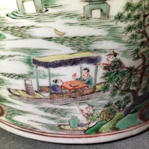 A large Chinese famille verte vase and cover with figures in fluvial landscapes, Kangxi — photo 46