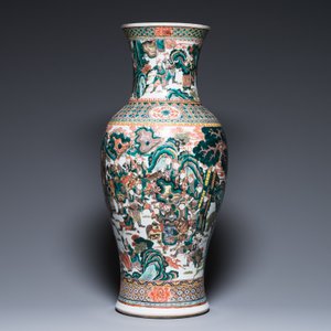 A large Chinese famille verte vase with a war scene, 19th C. — 照片 3